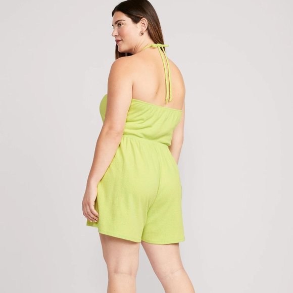 NWT Old Navy Textured O-Ring Halter Romper for Women -- 3.5-inch inseam - Picture 7 of 7